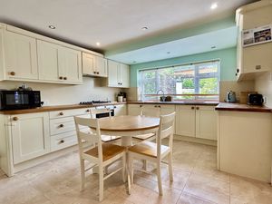 Breakfast Kitchen- click for photo gallery